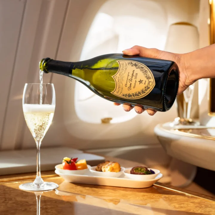 passageirodeprimeira.com conheca os champagnes servidos com exclusividade pela emirates emirates primeira classe e1698325059995
